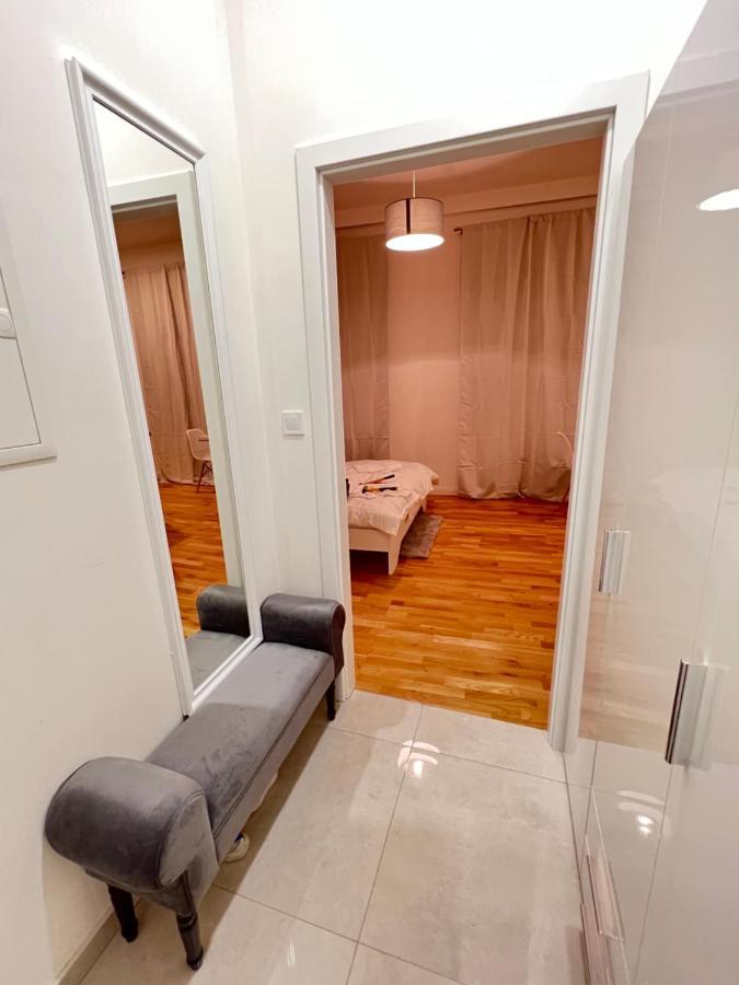 New Apartments Chain Florenc Prag Exterior foto